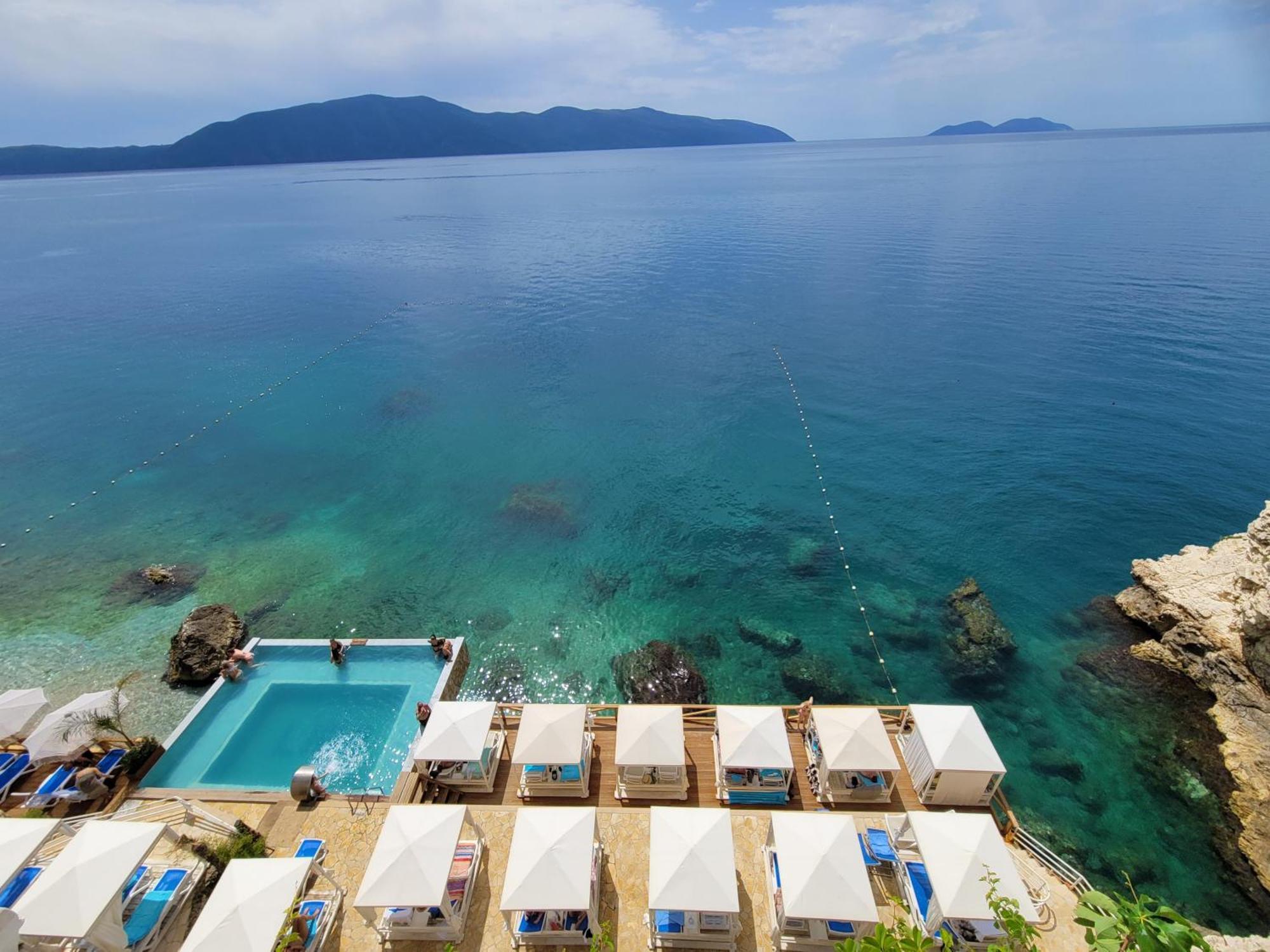 The View * Vlorë